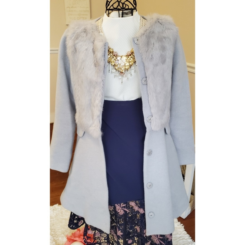 Coat - Picture 4 of 5